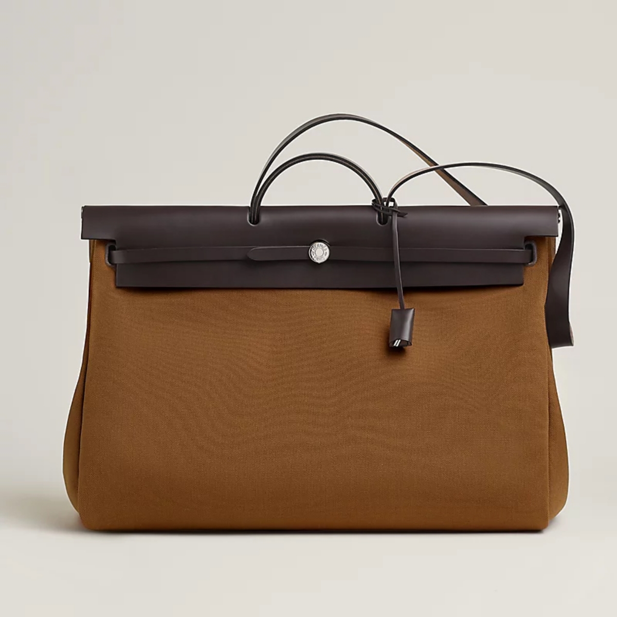 Tas Hermès Herbag (Sumber foto: www.Hermès.com)
