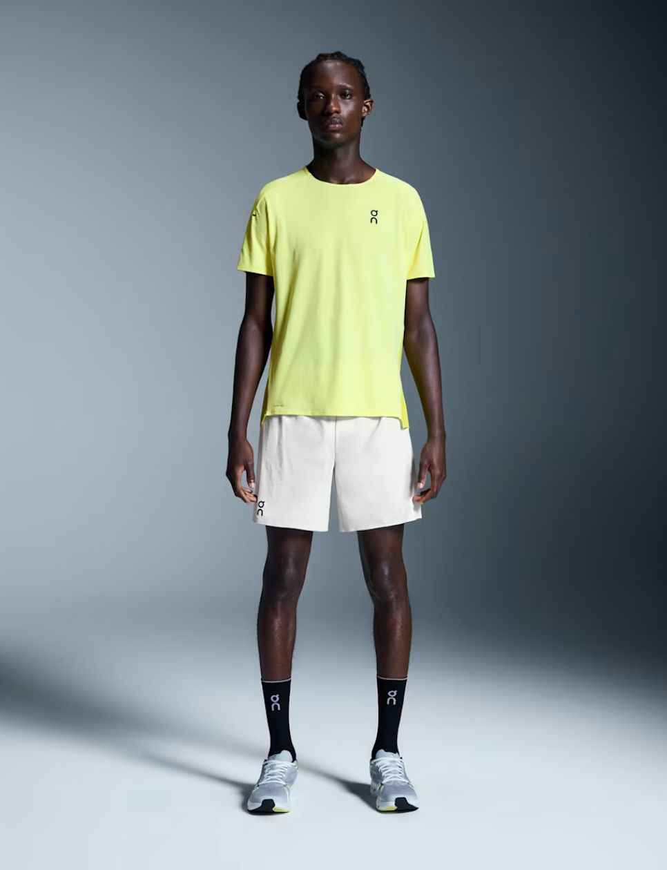 Menswear dari ON (sumber gambar: on.com)