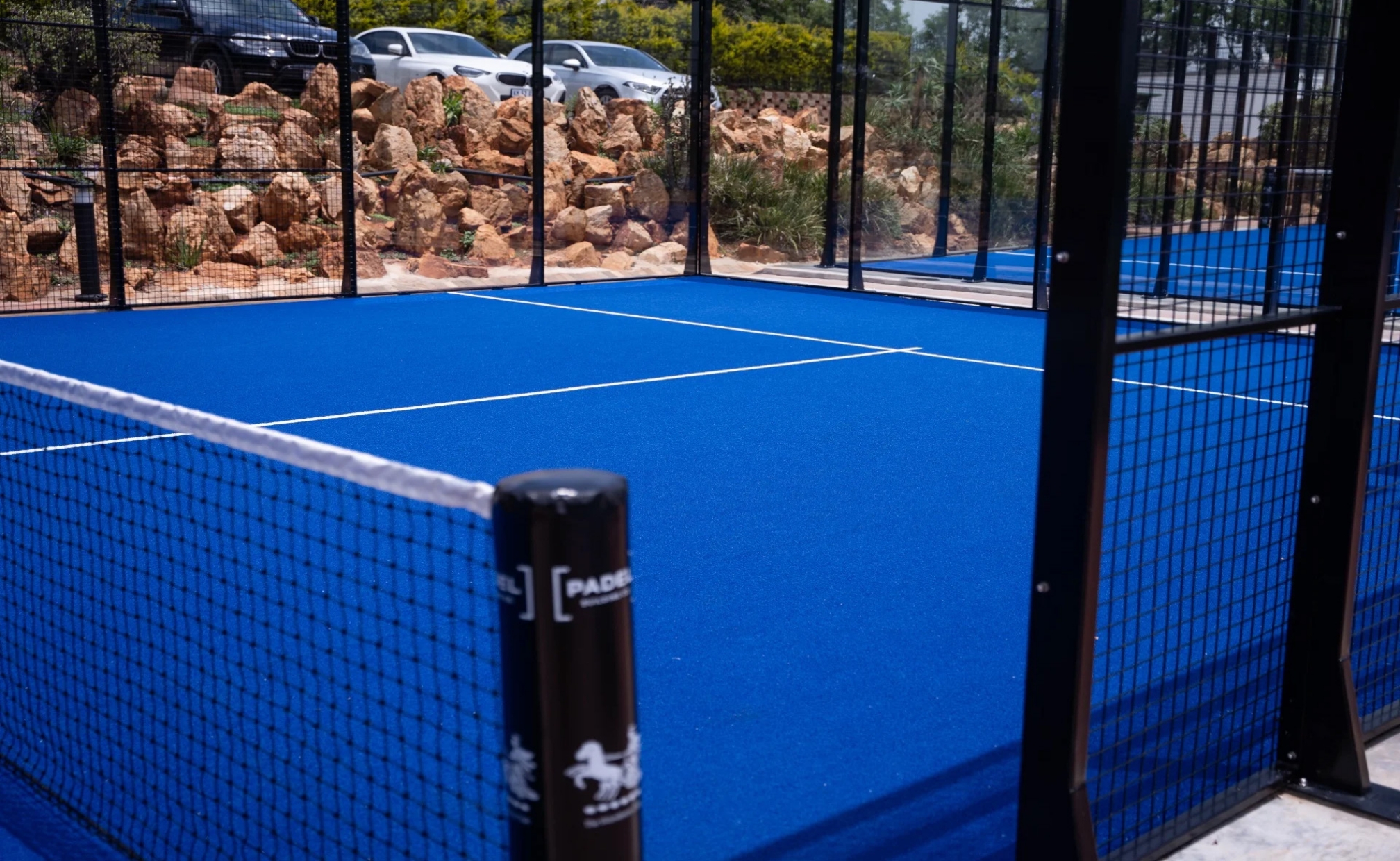 Hard padel court (Sumber foto: www.belgotexsport.co.za)
