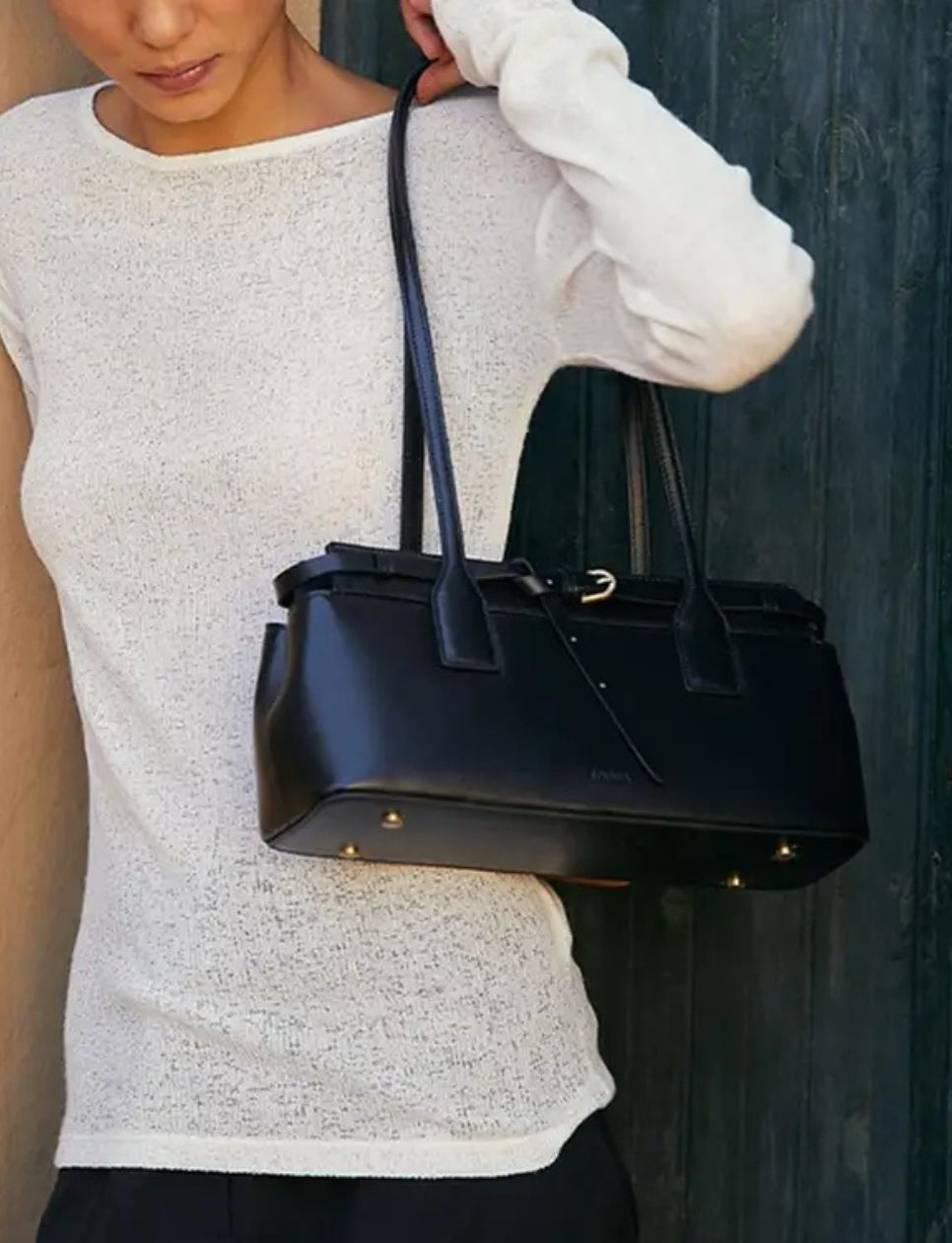 3. Folnua Jour Vintage Leather Shoulder Bag