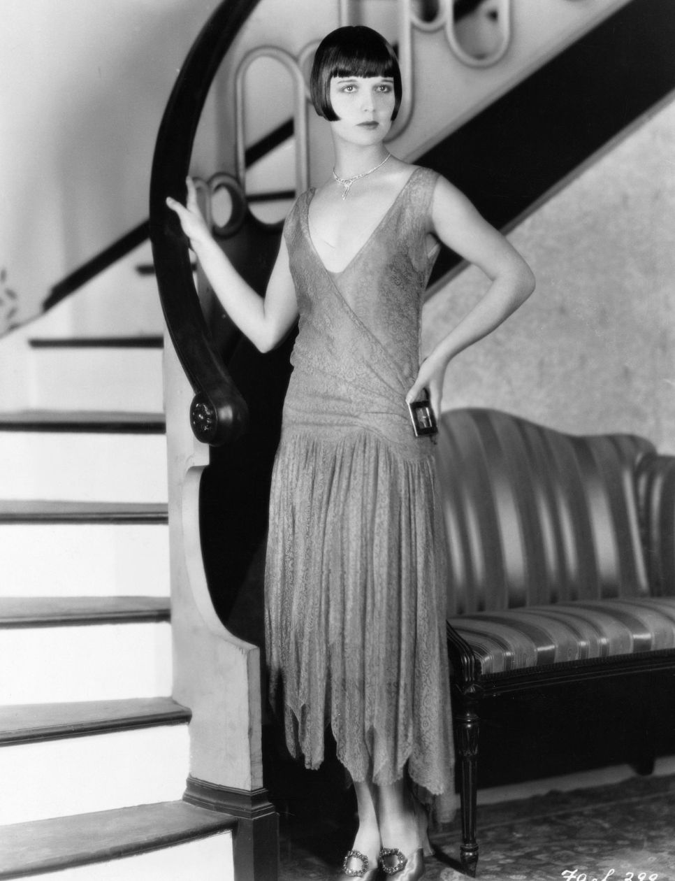 3. Era 1920-an, Flapper Look yang Boyish