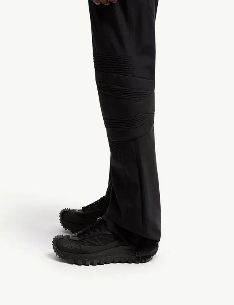 3. Moncler Trailgrip GTX Trainers Sneakers All Black Men