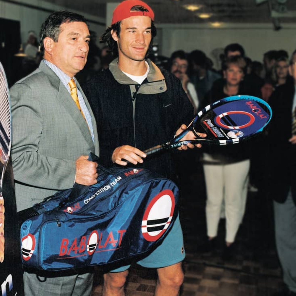 Carlos Moyá 1998 (Sumber foto: babolat-th.com)