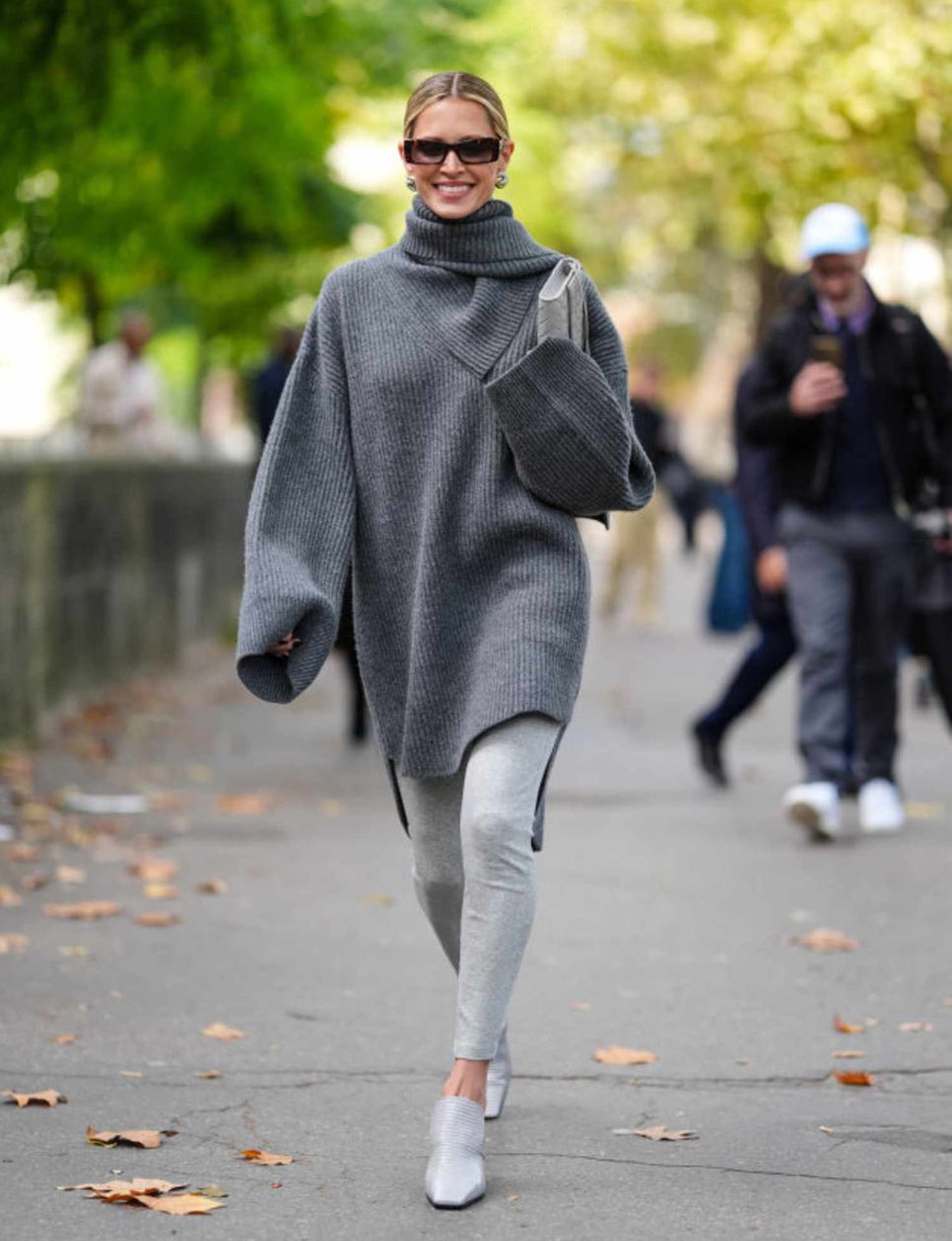 1. Knit Set Monokrom