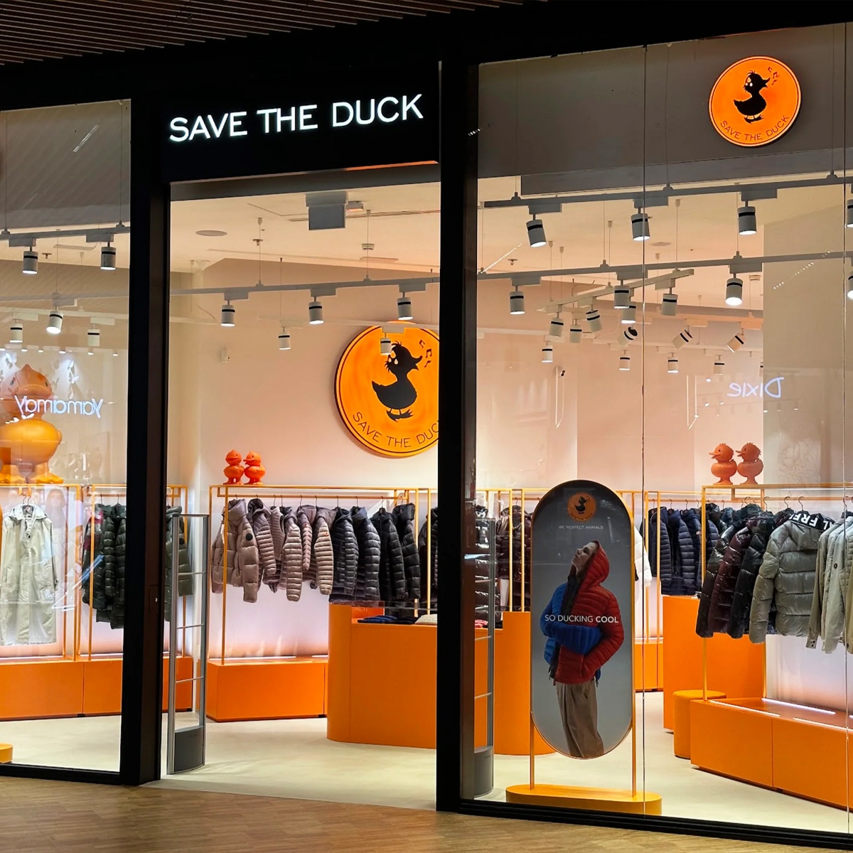 Save The Duck Milan store (Sumber foto: www.savetheduck.com)
