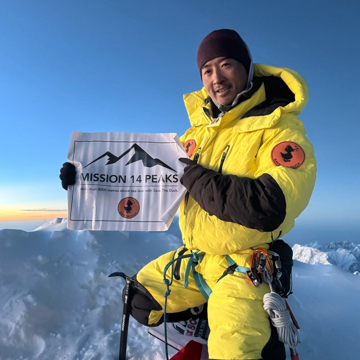 Sherpa Mingma Tenzi (Sumber foto: www.savetheduck.com)