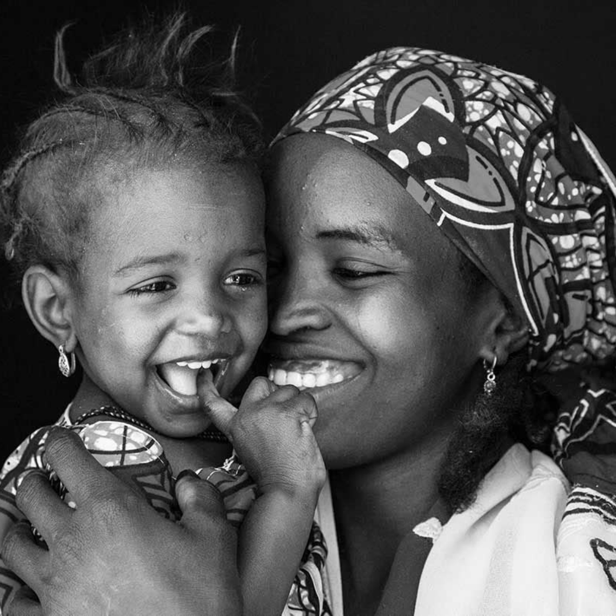 Kontribusi DeMellier pada masyarakat dengan vaksin (Sumber foto: https://demellierlondon.com/)