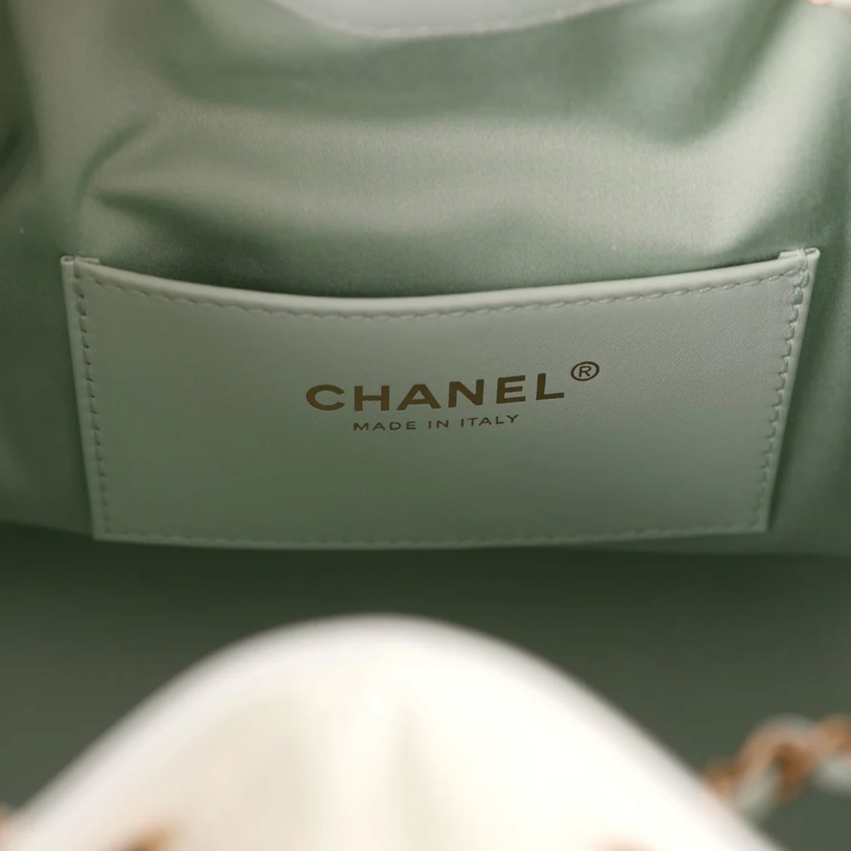 5. Verifikasi Logo Brand dan Paper Tag