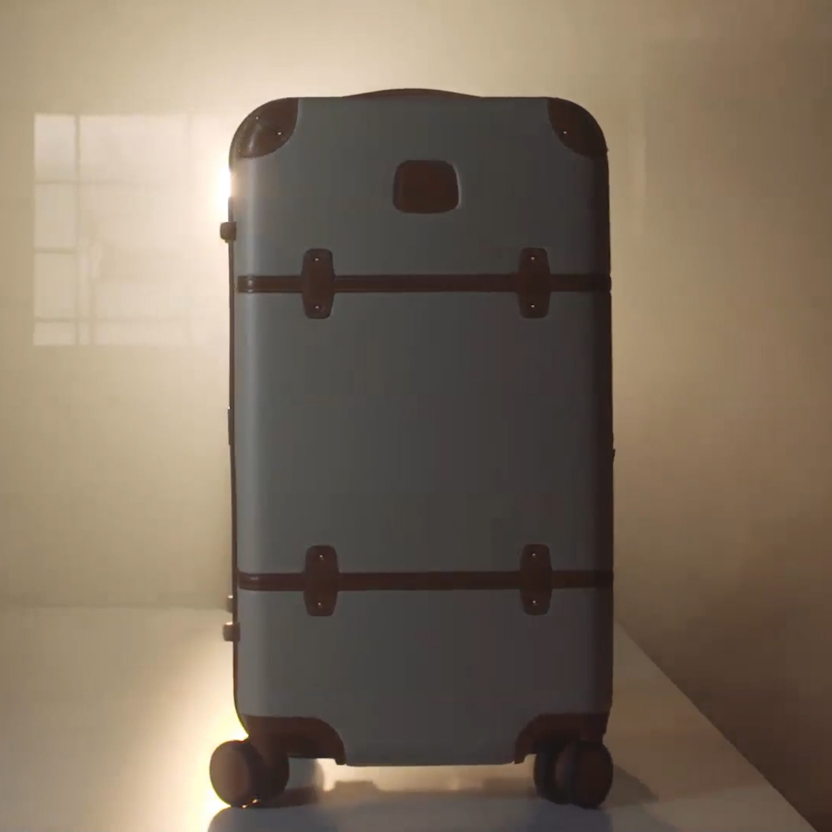 Roda yang halus pada tas (Sumber foto: bricstore.com)