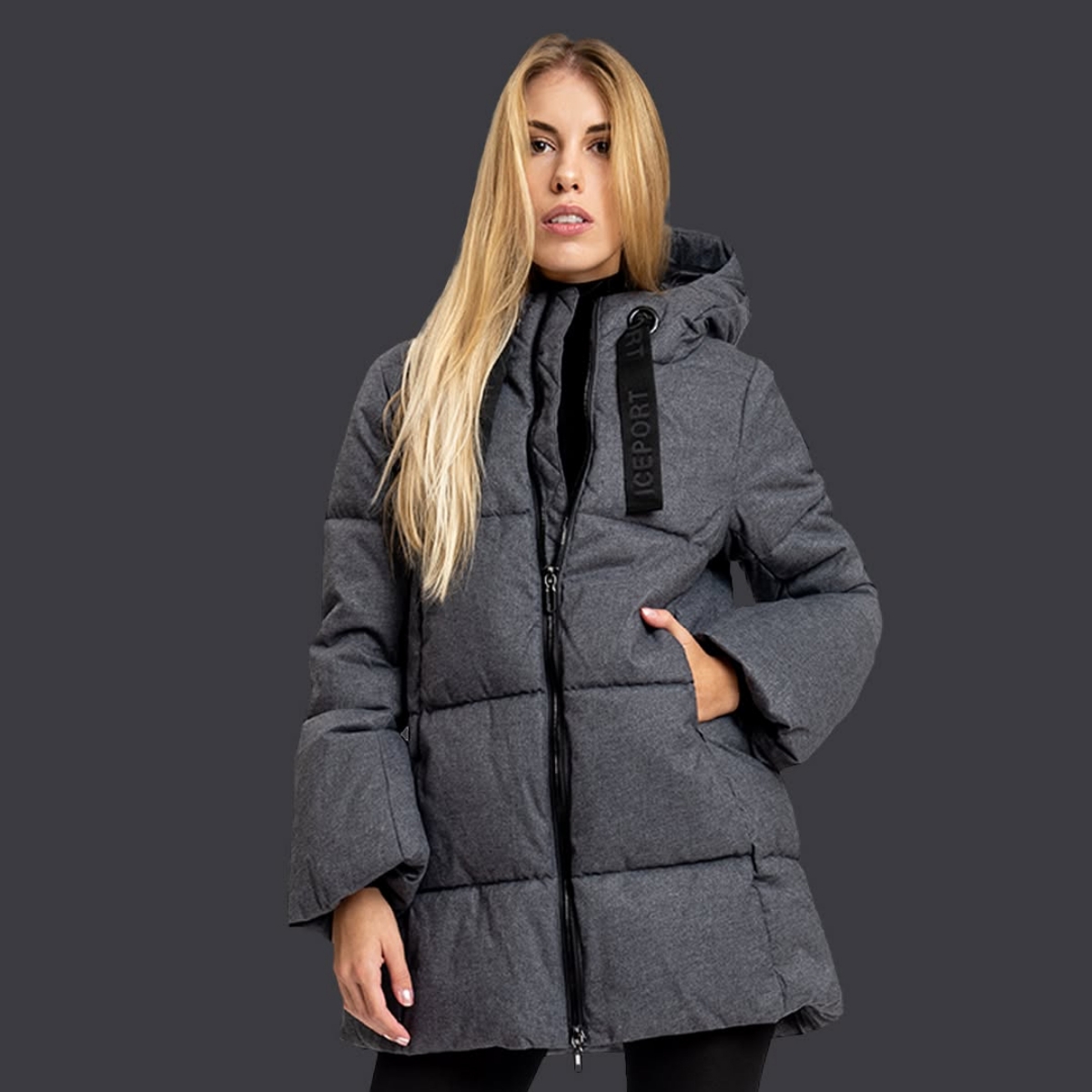 Model memakai jaket Iceport (Sumber foto: Instagram/iceport)