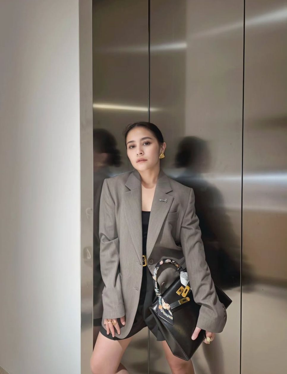 10. Prilly Latuconsina