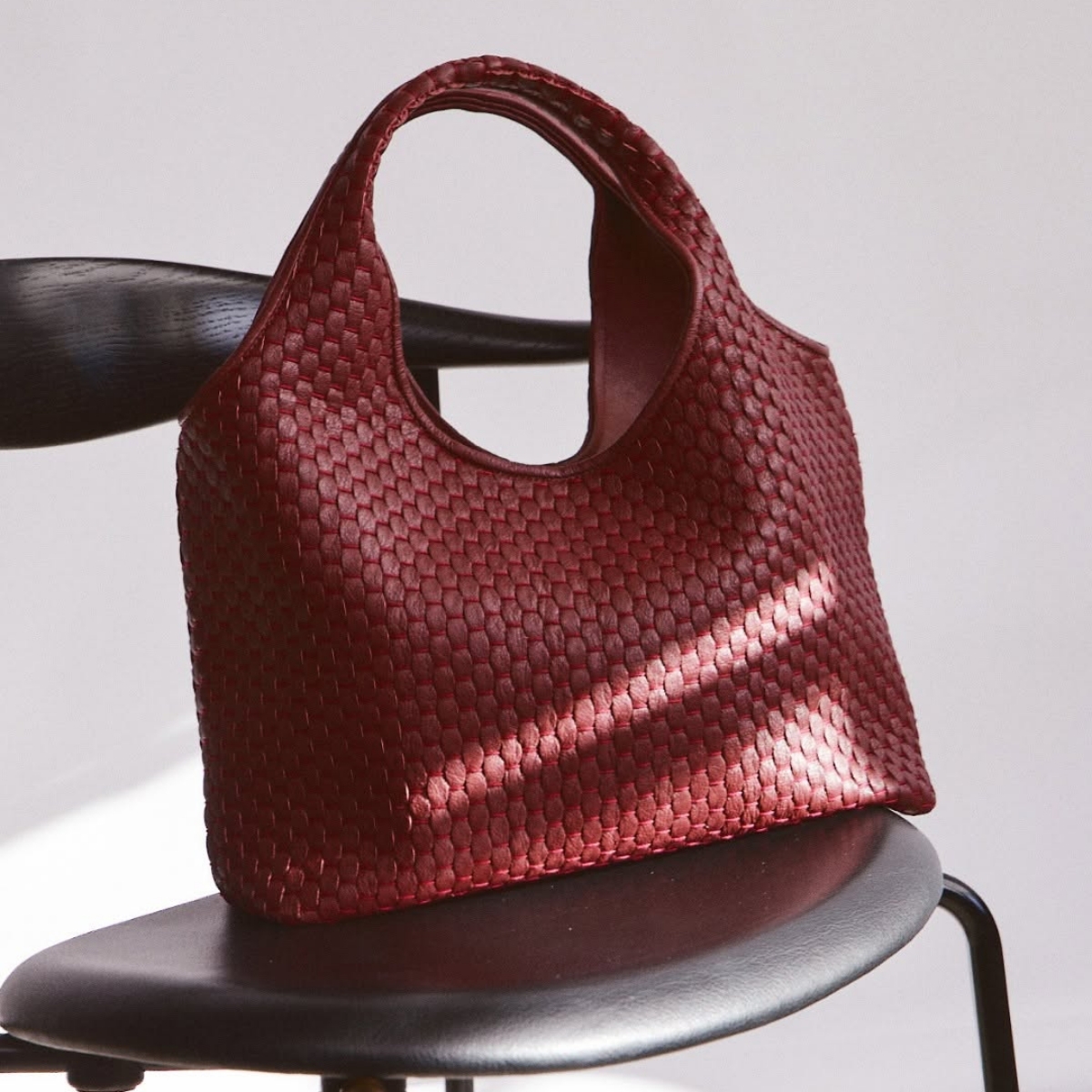 Tas Parise yang unik (Sumber foto: Instagram/parisebags)