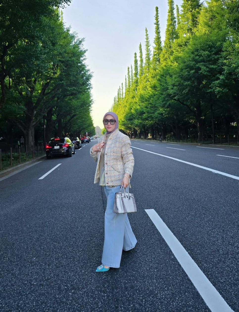 Syahrini dengan koleksi Hermès-nya (sumber gambar: instagram.com/princessyahrini)