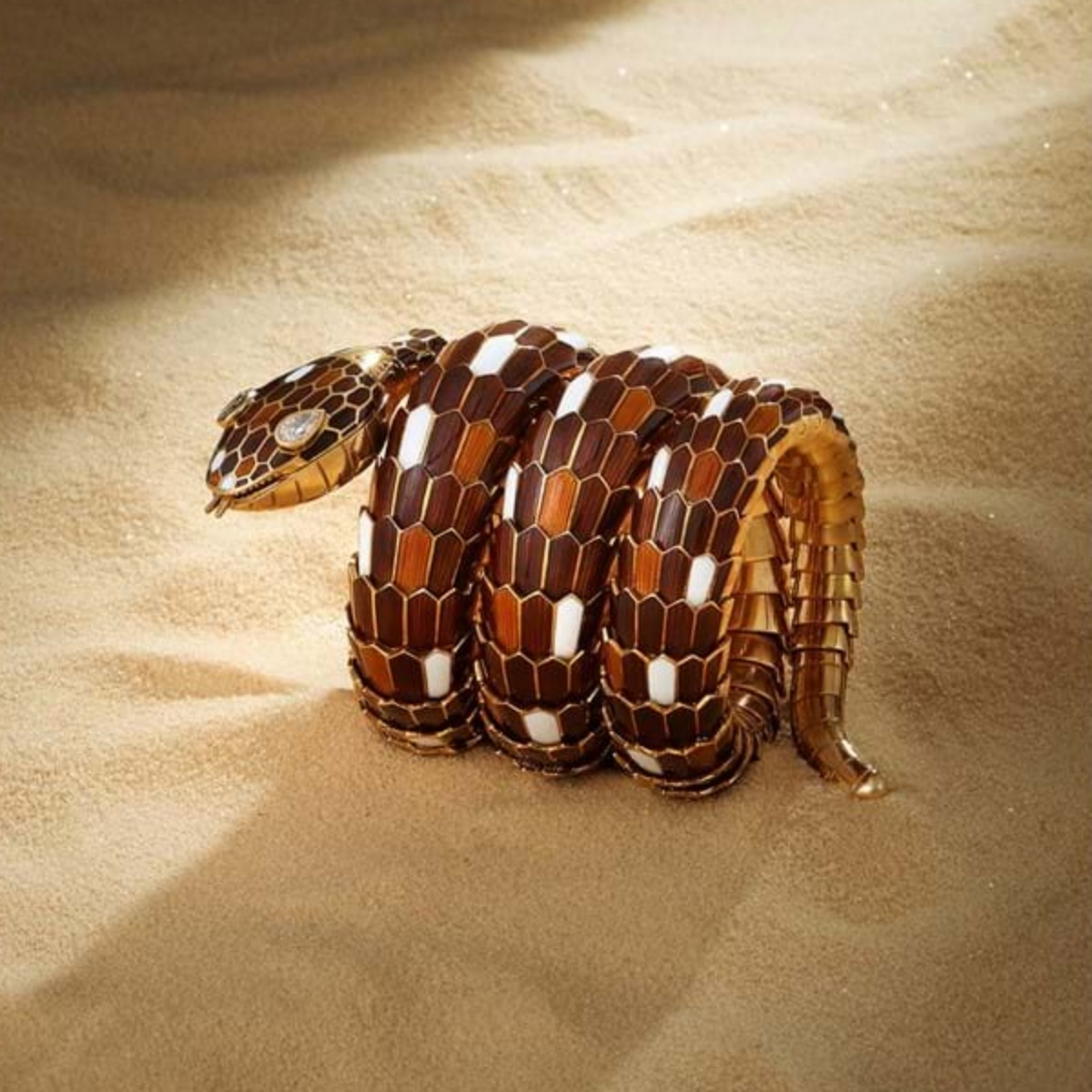 Lot 136: Bulgari (1965) Sumber foto: www.dreweatts.com