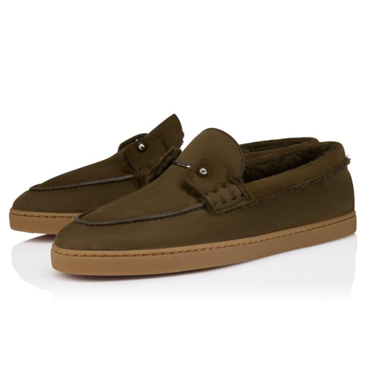 Stitching yang rapi pada sepatu (Sumber foto: us.christianlouboutin.com)