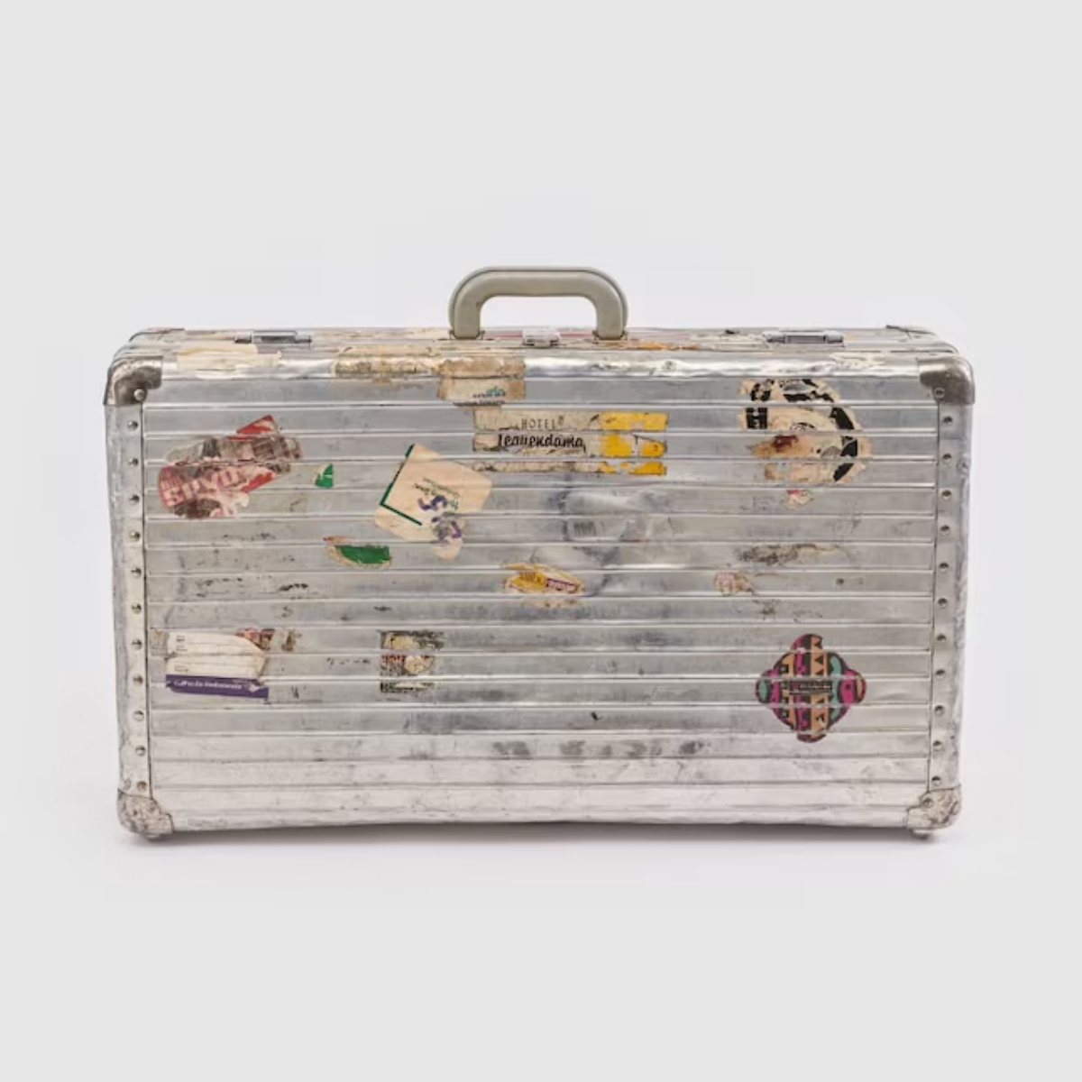 Koper ikonis RIMOWA dari tahun 1950-an (Sumber foto: www.rimowa.com)