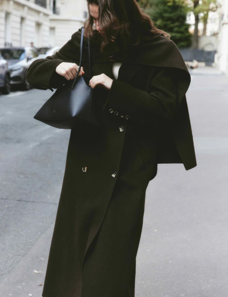 Materi kampanye brand Freja (sumber gambar: https://frejanyc.com/blogs/campaigns/freja-en-suite)