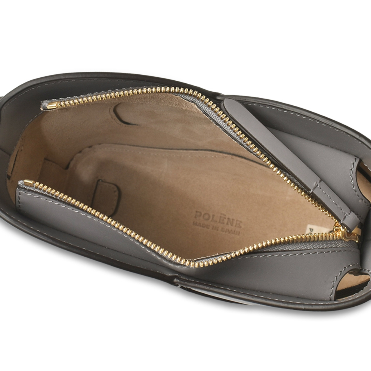 Interior tas (Sumber foto: prod.slroom.id)