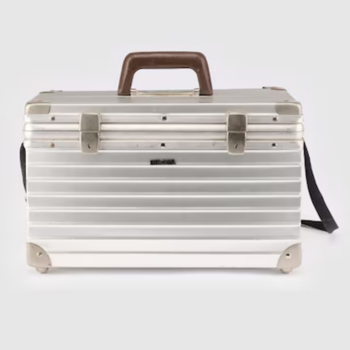 Waterproof Camera Case, 1978 (Sumber foto: www.rimowa.com)