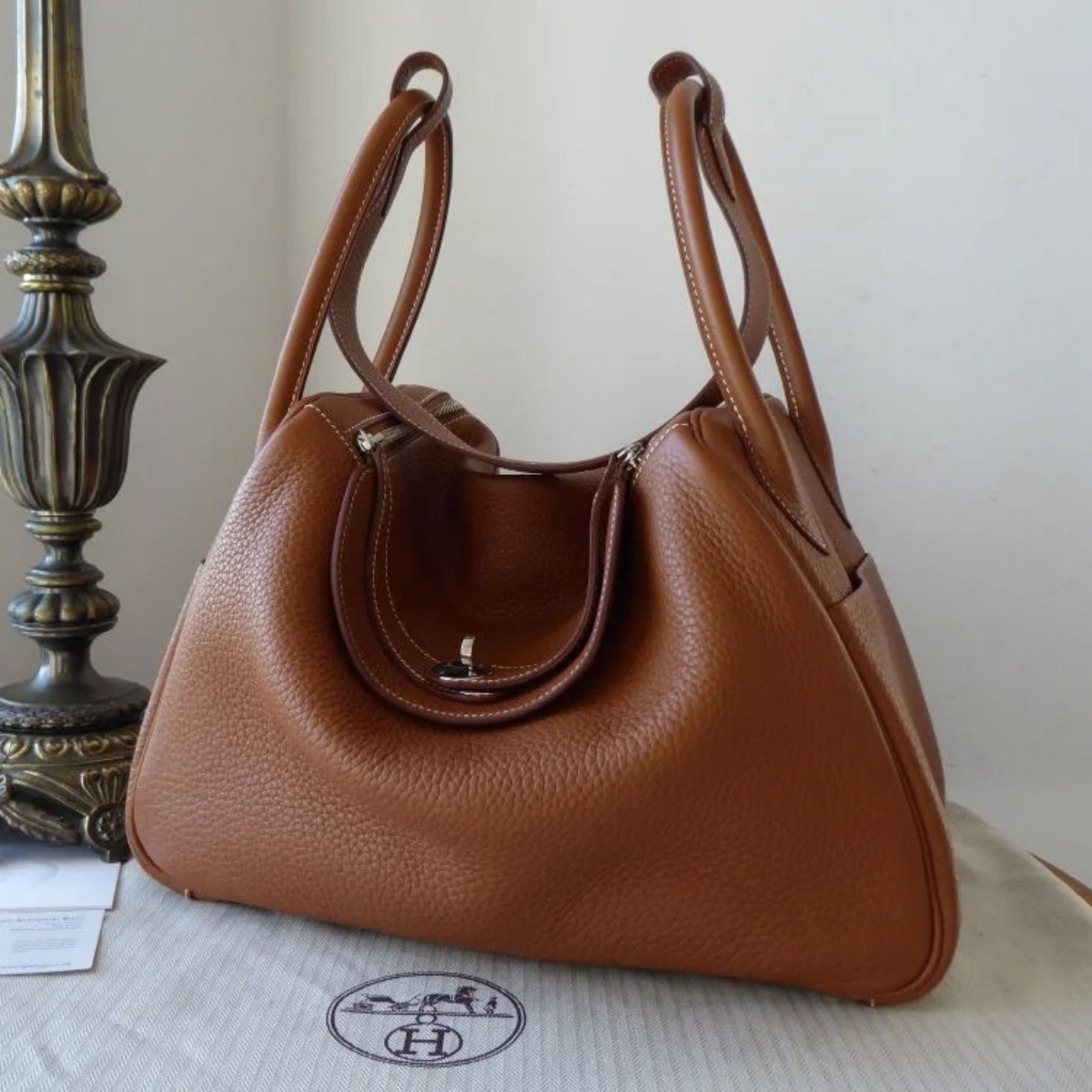 4. Hermès Lindy 34