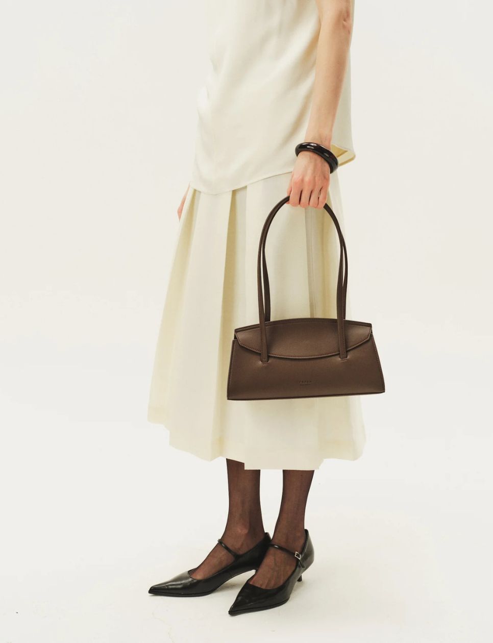 Caroline bag (sumber gambar: frejanyc.com)