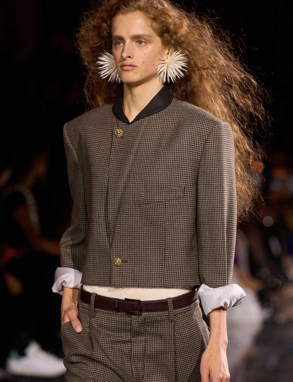 Koleksi Spring/Summer 2026 dari Chanel (sumber gambar: https://www.chanel.com/id/fashion/koleksi/musim-semi-musim-panas-2026/)