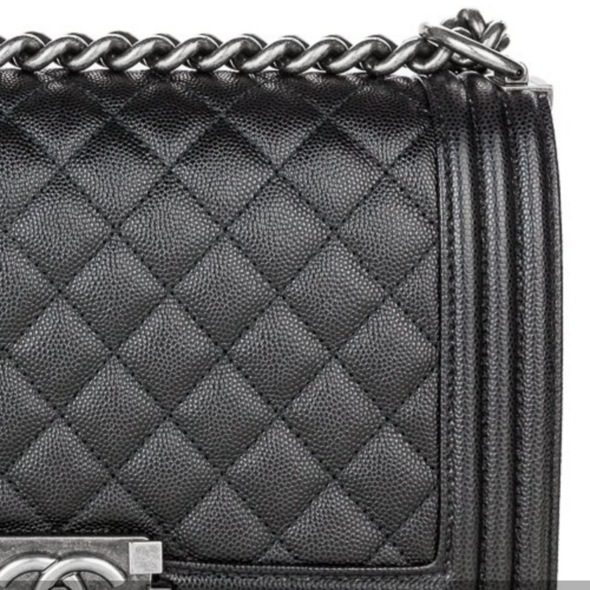 3. Periksa Tekstur Leather yang Dipakai