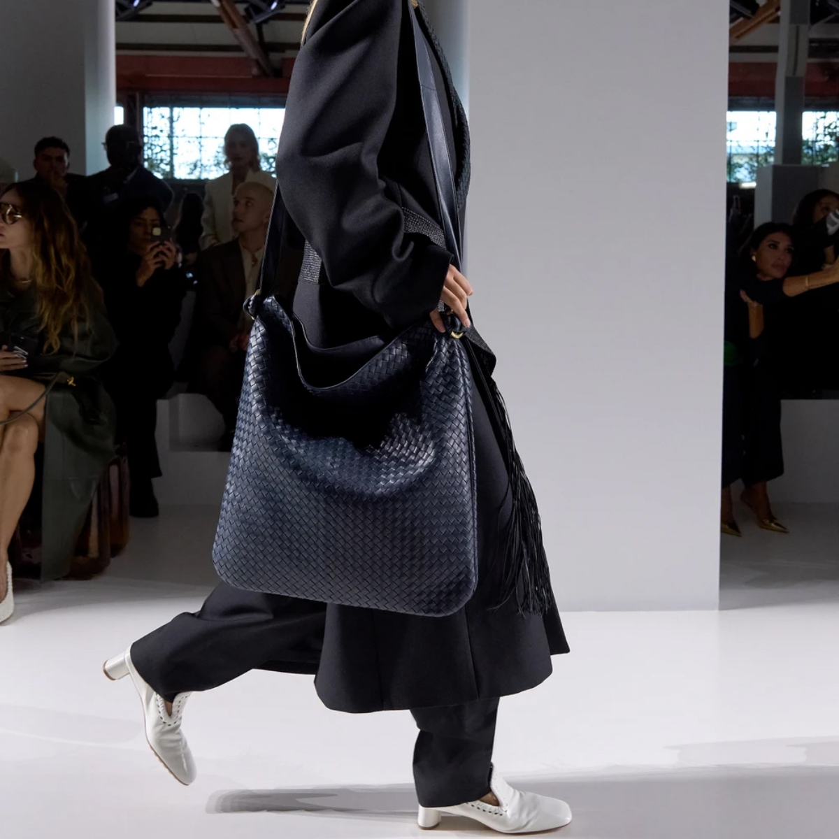 10. Intrecciato Shoulder Bag in Maxi Size