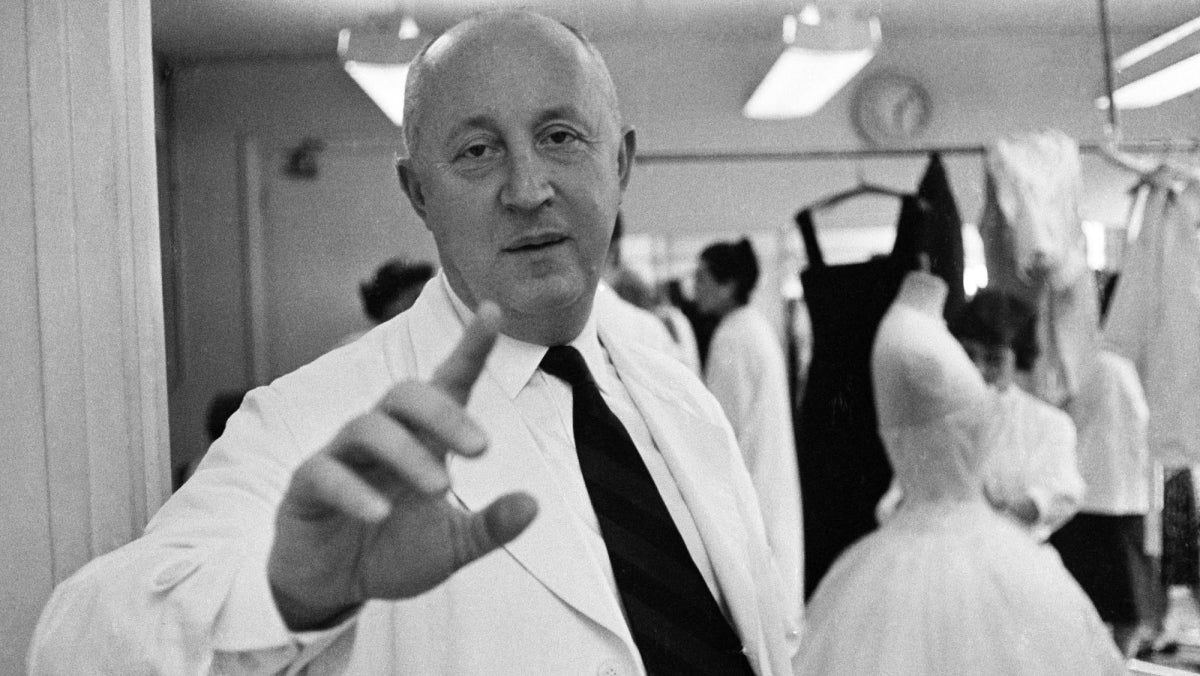 Mengupas Tuntas Sejarah Hidup Salah Satu Desainer Legendaris, Christian Dior!