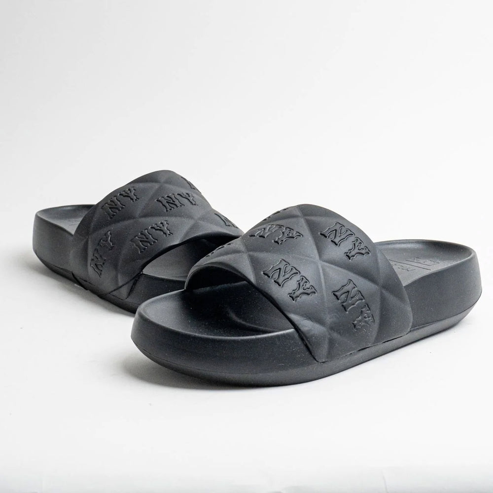 MLB NY Yankees Bouncer Slides Black