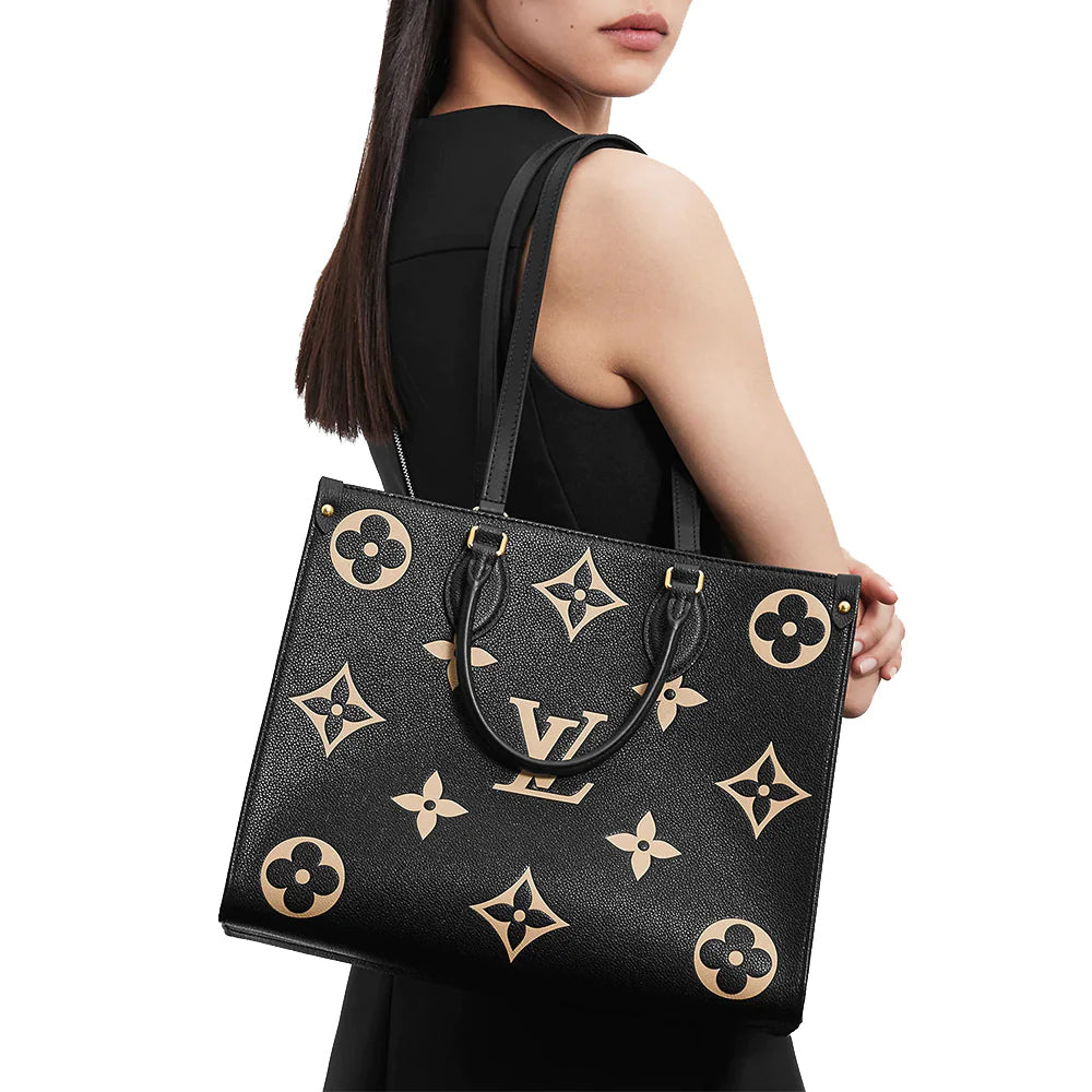Model memakai produk Louis Vuitton