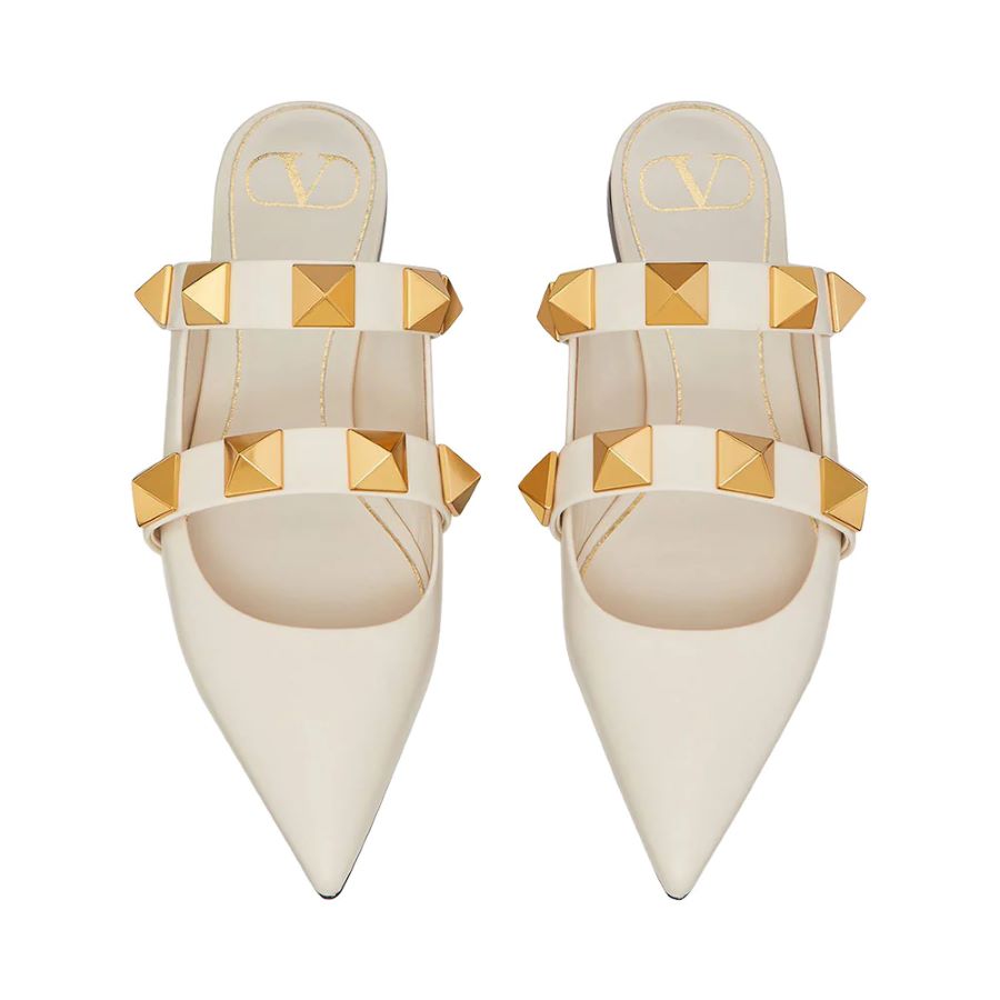 Roman Stud Flat Mule In Calfskin Light Ivory