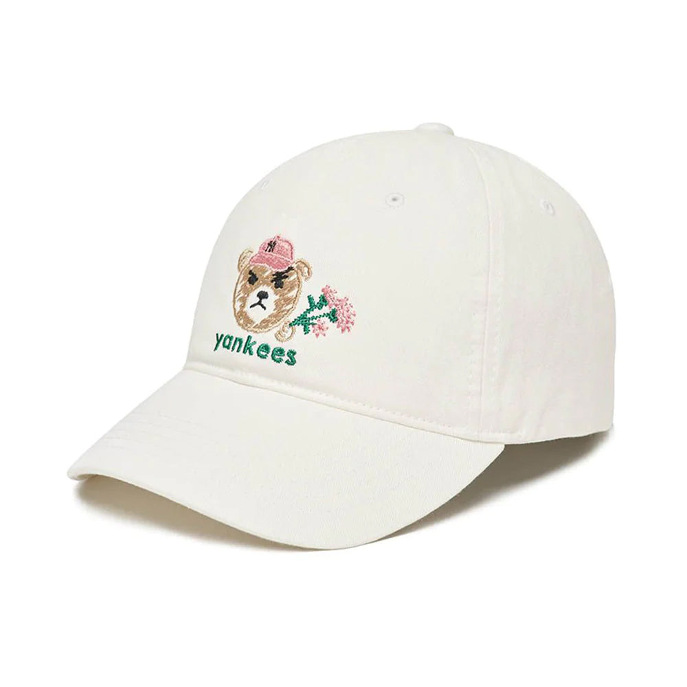 MLB NY Yankees Mega Bear Ball Cap White