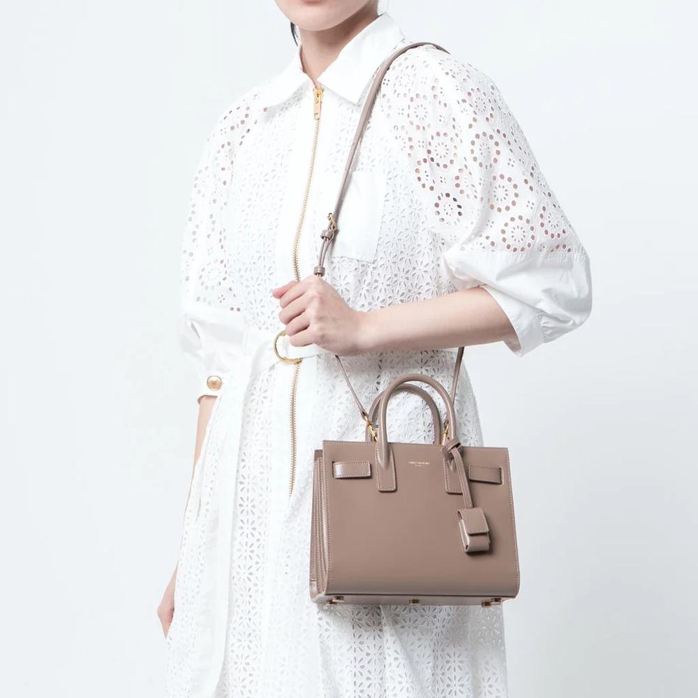 Tas Sac De Jour dari Saint Laurent