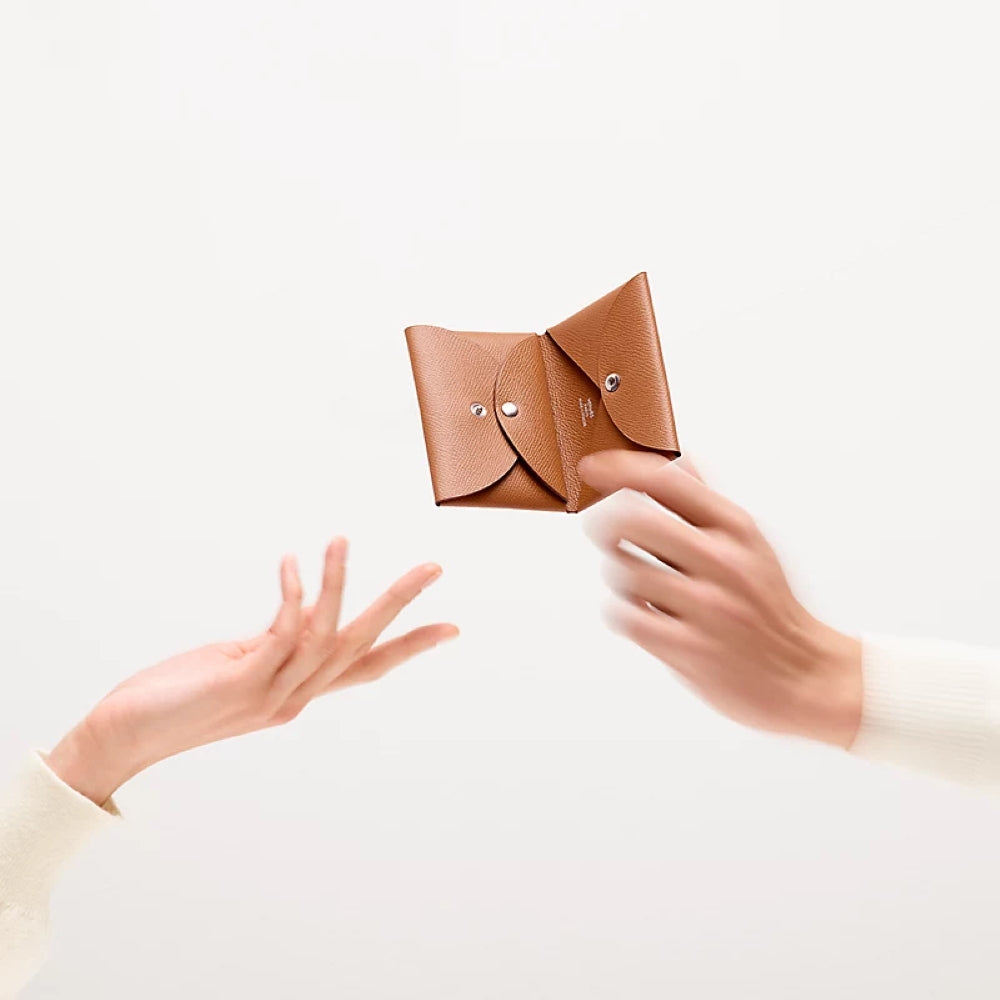 Lebih Rapi dengan Card Holder dari Hermes