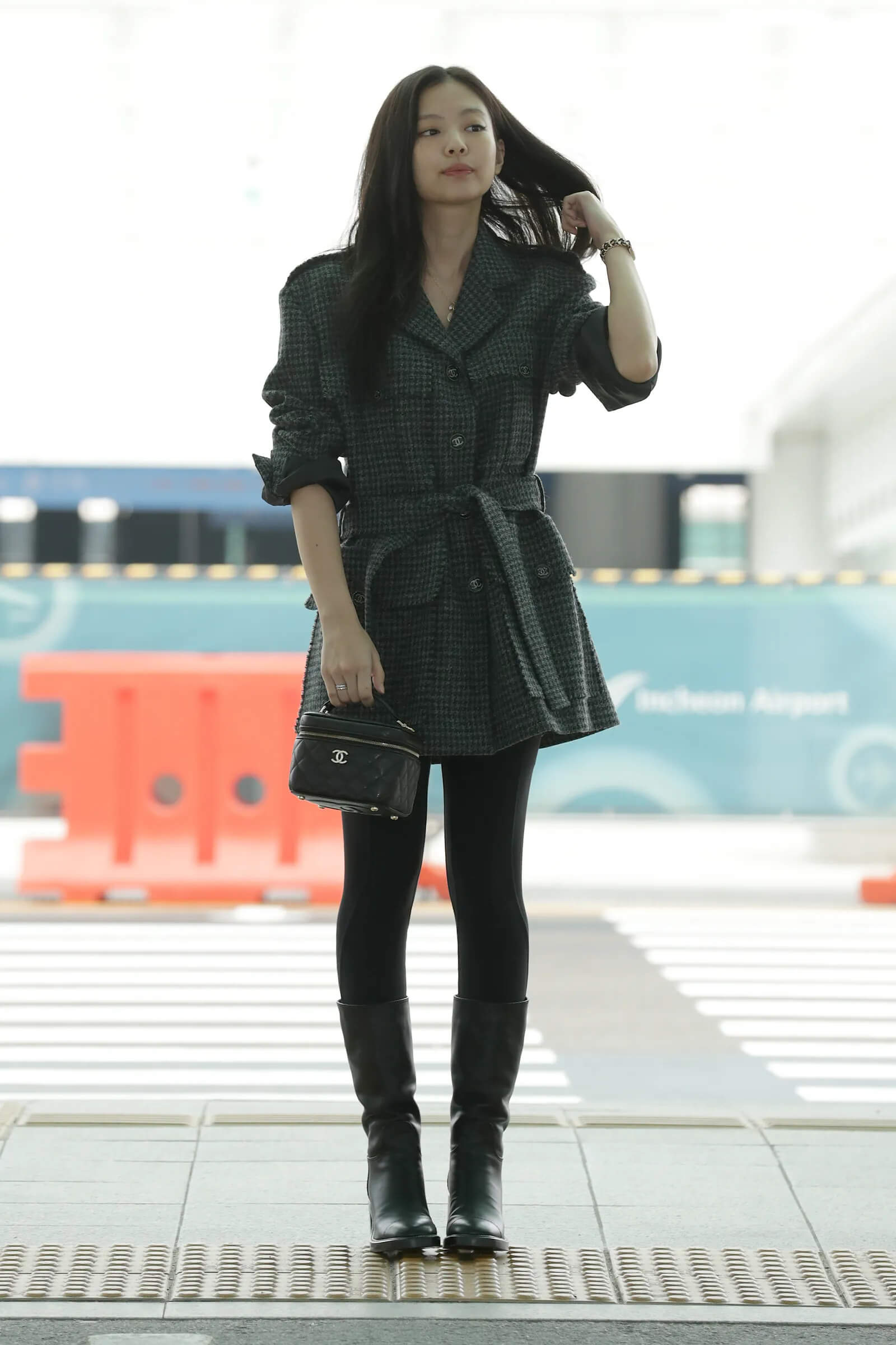 Jennie Blackpink dengan Handbag