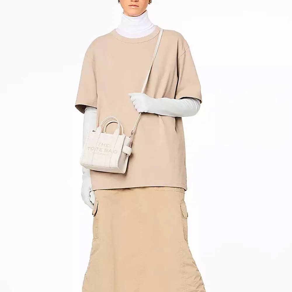Tampil Stylish dengan The Tote Bag dari Marc Jacobs
