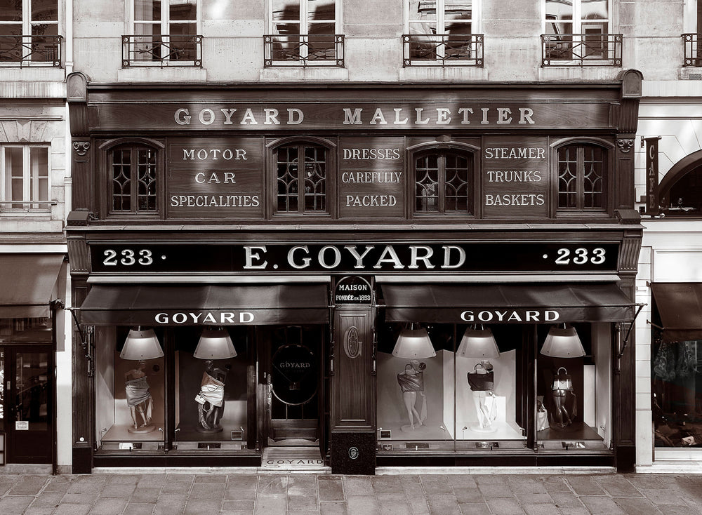 Toko utama Goyard di 233 rue Saint-Honoré 