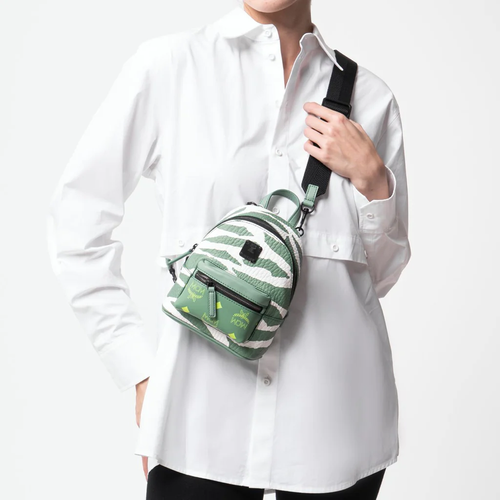 Stark Backpack yang dapat dijadikan sling bag
