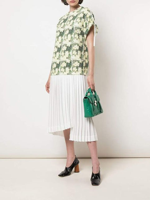 Vintage Look dengan Tas 3.1 Phillip Lim Warna Hijau