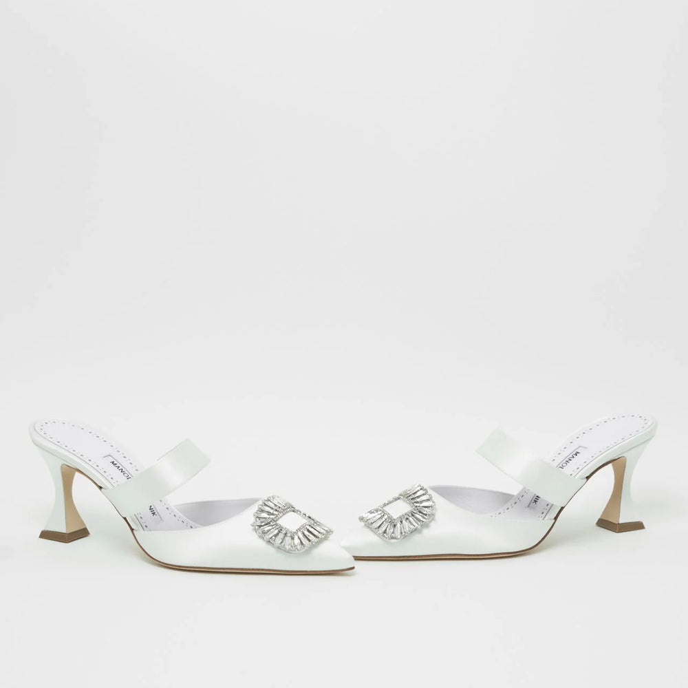 Manolo Blahnik Scapetamu 70 Mules Heels Crystal Embellished Mcream