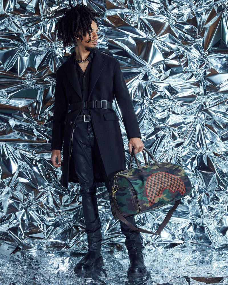 Model Duffle Bag dari Sprayground