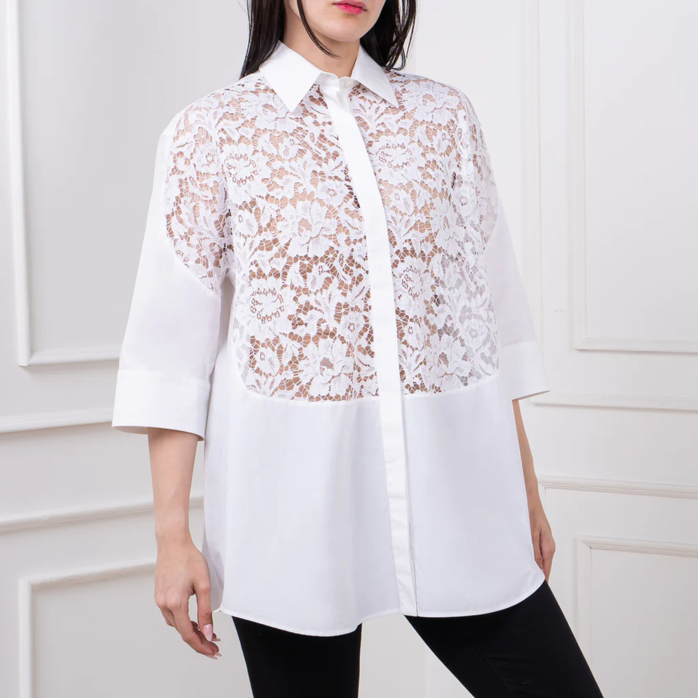 Lace Shirt yang Feminin dan Anggun