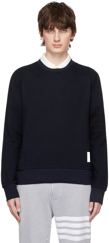 Outfit Preppy yang Lebih Casual dengan Cardigan