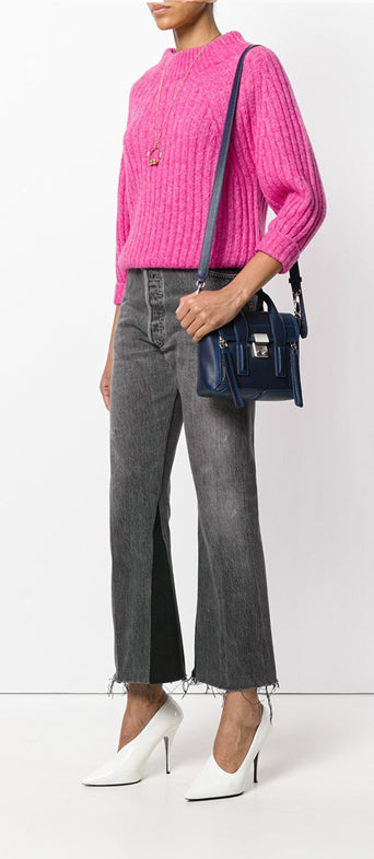 Vintage Look dengan Tas 3.1 Phillip Lim Warna Biru