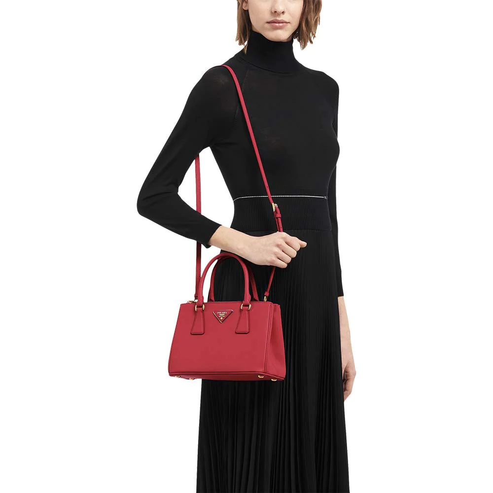 Galleria Bag yang Legendaris