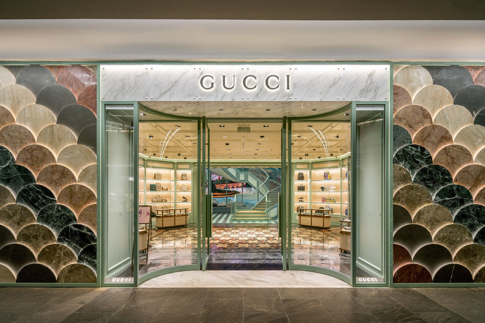 Gucci, brand asal Italia yang banyak disukai fashion enthusiast