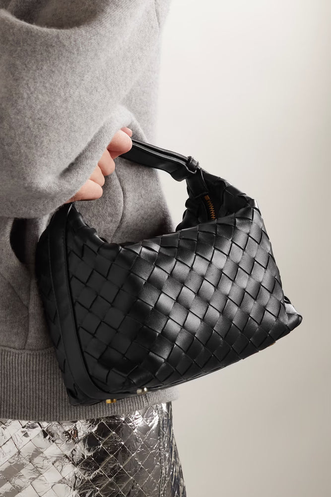 Tas Bottega Veneta koleksi Mini Wallace 