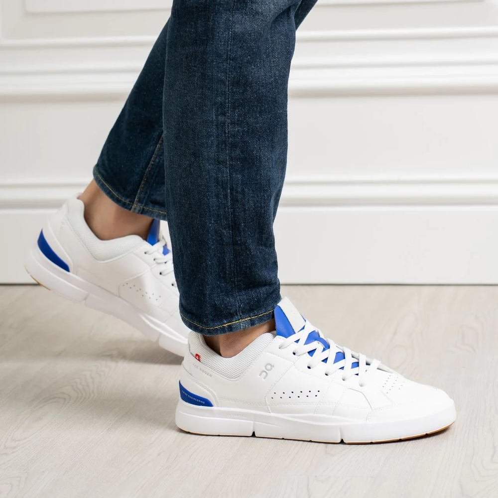 ON The Roger Clubhouse Low Top Sneakers White Indigo Men