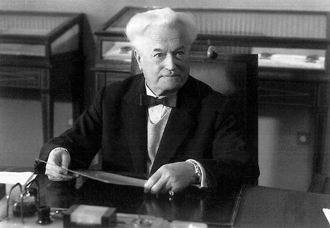  Pendiri Rolex Hans Wilsdorf 